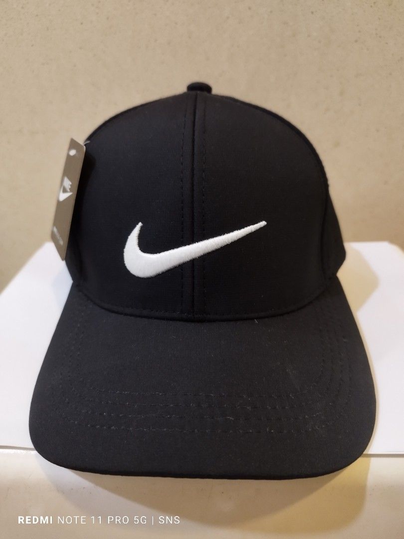 Nike classic 99 outlet swoosh golf cap 2017