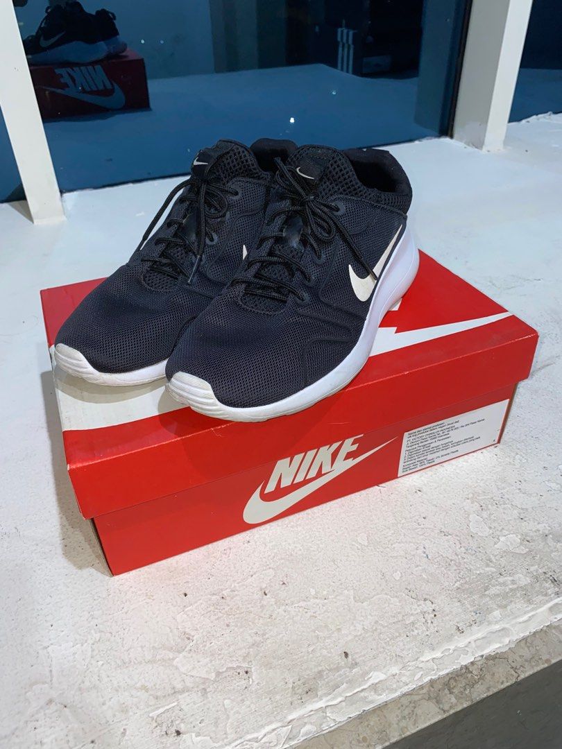 Nike Kaishi Sepatu Running, Olah Raga, Perlengkapan Olahraga