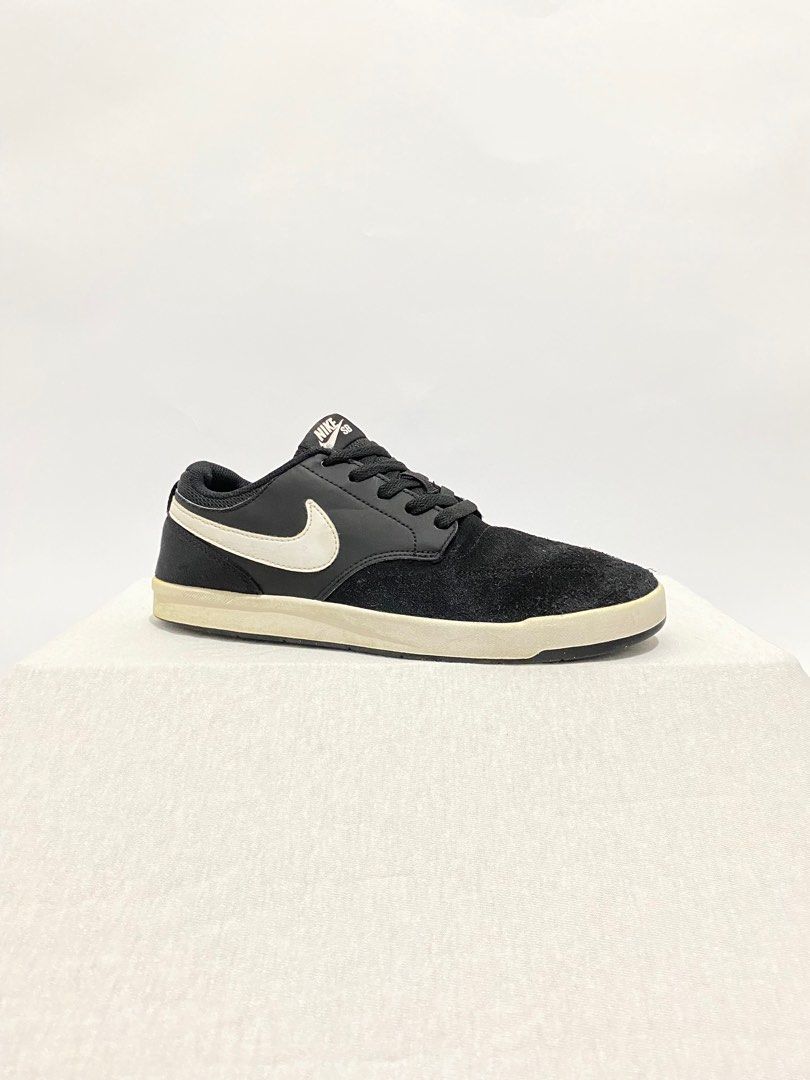 NIKE SB FOKUS SKATE Fesyen Pria Sepatu Sneakers di Carousell