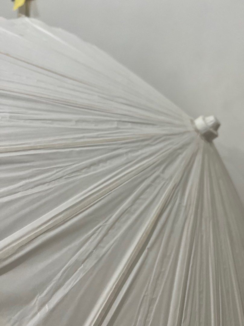 Paper umbrella Japanese (Category: Umbrellas) located in Quezon City. Submitted by poshsassychic (Listing ID 1281351046, Image 1). Description: One piece.