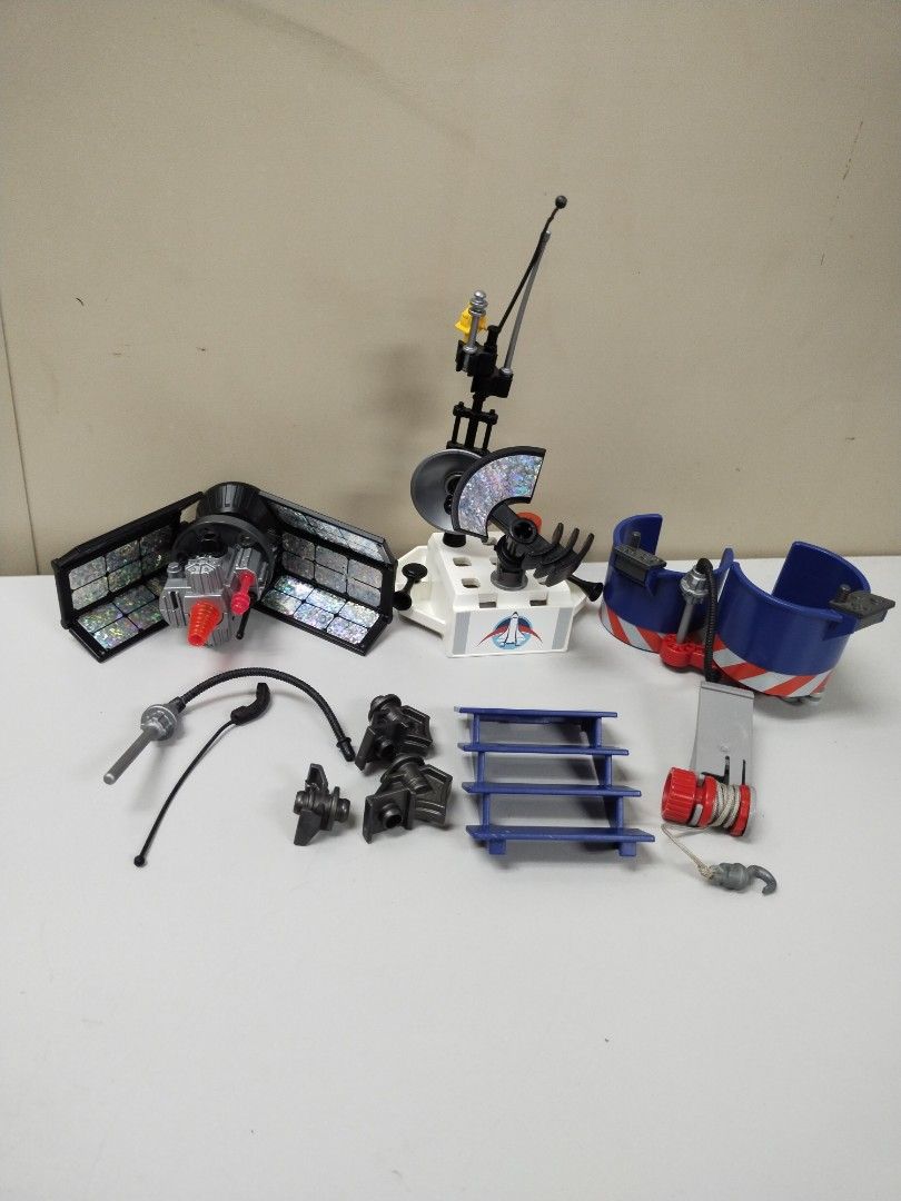 PlayMobil 6195 Space Rocket Replacement Parts Lot Hobbies Toys