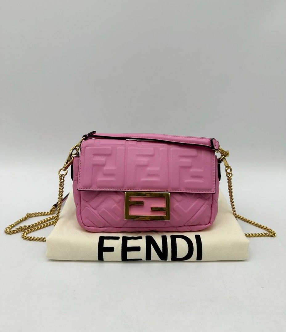 Fendi mini hotsell baguette pink