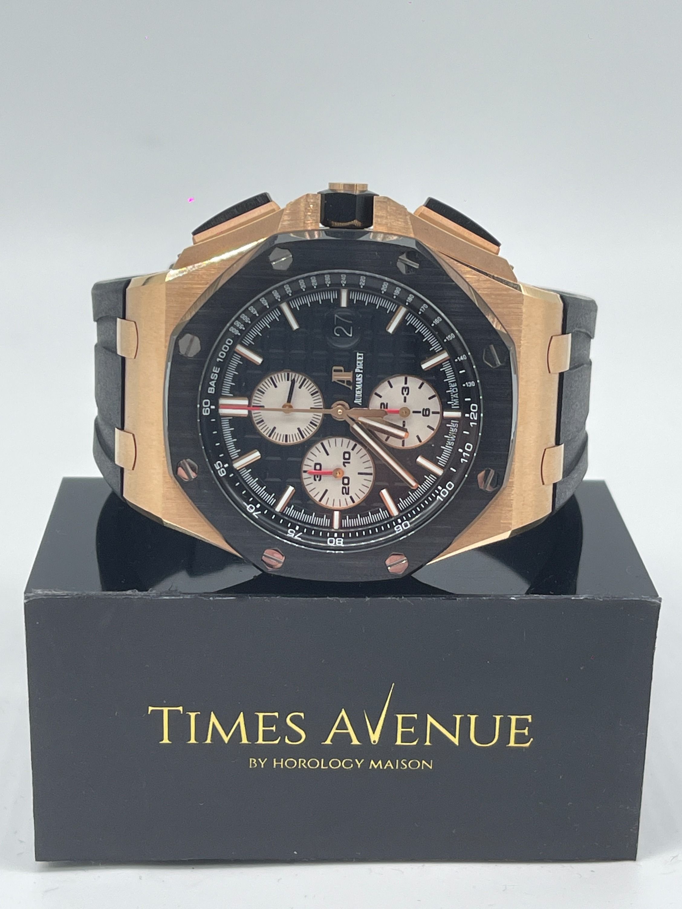 Preowned 2015 Dec Audemars Piguet Royal Oak Offshore Chronograph 44mm 26401RO.OO.A002CA.01.A Rose Gold "Black" (Category: Watches) located in Singapore. Submitted by timesavenuesg (Listing ID 1281339163, Image 1). Description: Get notified of our new listings and the latest prices: //t.me/timesavenue Find out about our authentication process and what sets us apart: https://horologymaison.com/why-choose-us/ Model number: 26401RO Dial Color: Black 