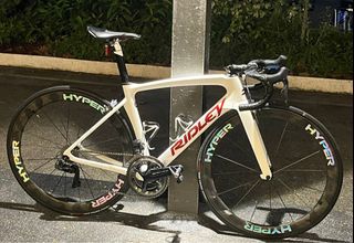 (Category: ) located in . Submitted by luxrides (Listing ID 1281282538, Image 1). Description: .
