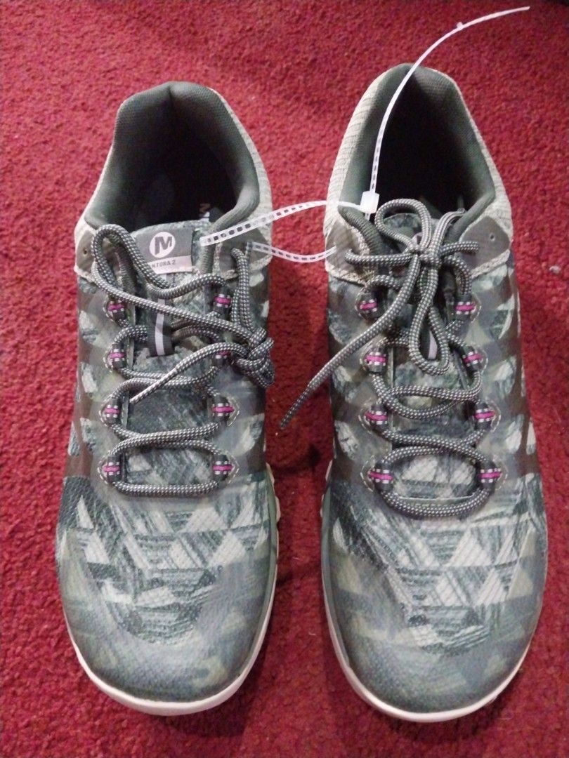 Merrell rubber shoes for women (Category: Sneakers) located in Manila. Submitted by digs1968 (Listing ID 1281423871, Image 1). Description: Original Merrell rubber shoes for women bought from US. Size: 11.
