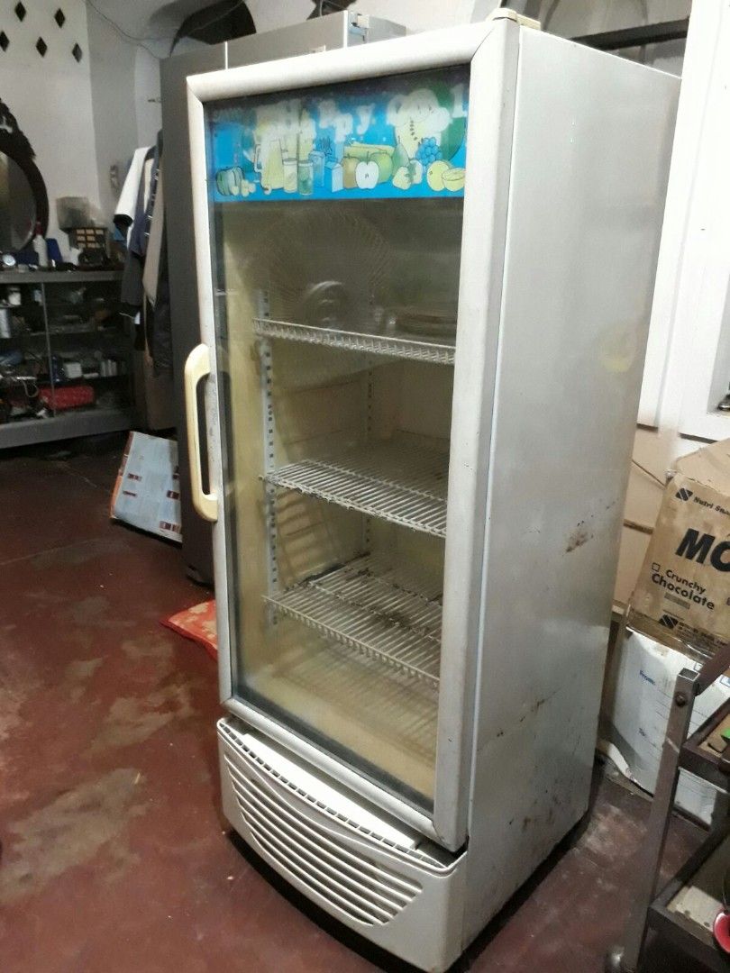 Sanyo Chiller (BUY 1 TAKE 1) (Category: Refrigerators and Freezers) located in Las Pinas. Submitted by jaziyah6 (Listing ID 1281341660, Image 1). Description: used 220v buy 1 take 1 (identical model) 1 working and 1 have issue (need to replace compressor) with free used working compressor (kayo na mag pa install).