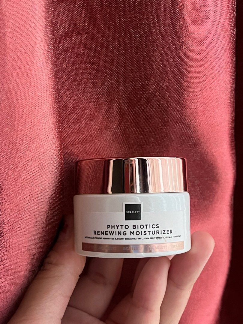 Brightening shop moisturizer scarlett