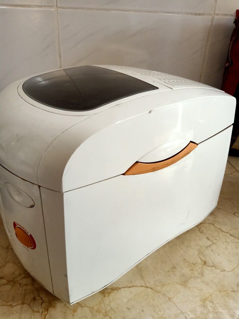 Seb deep fryer (Category: Cookers) located in Las Pinas. Submitted by the_recycle_shop (Listing ID 1281299536, Image 3). Description: good working condition 220v.