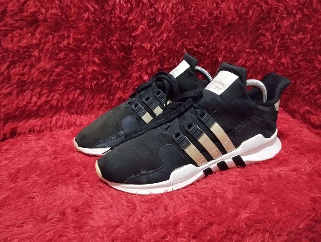 Adidas store equipment kaki