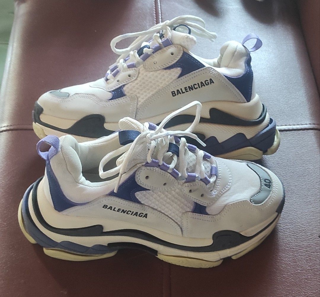 Tweedehands balenciaga triple s sales