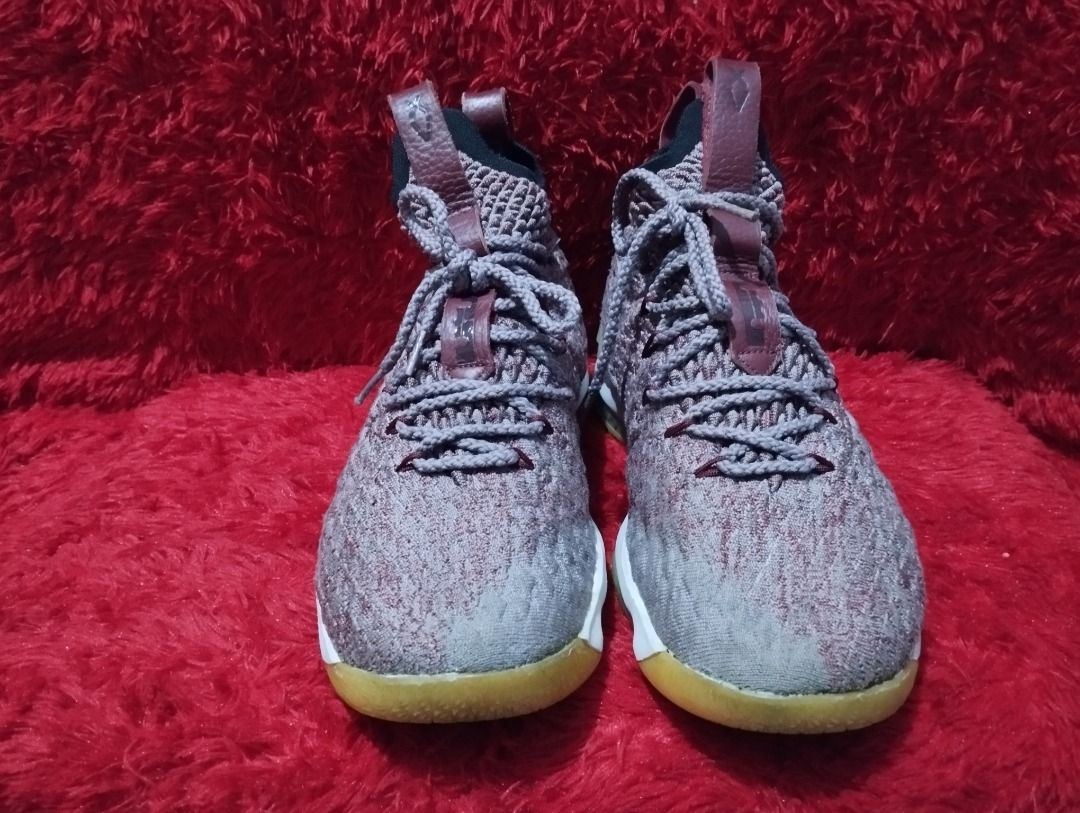 SEPATU BASKET NIKE LEBRON WINE WINE SECOND, Fesyen Pria, Sepatu