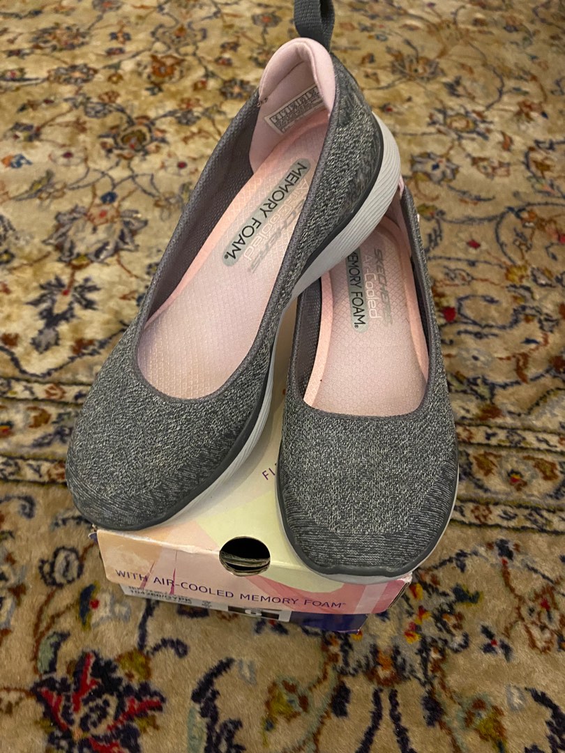 Skechers Air Cooled Memory Foam Women