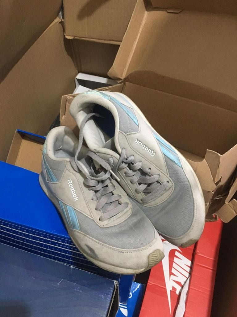 Sneakers Sepatu Reebok Original Wanita Abu Fesyen Wanita Sepatu