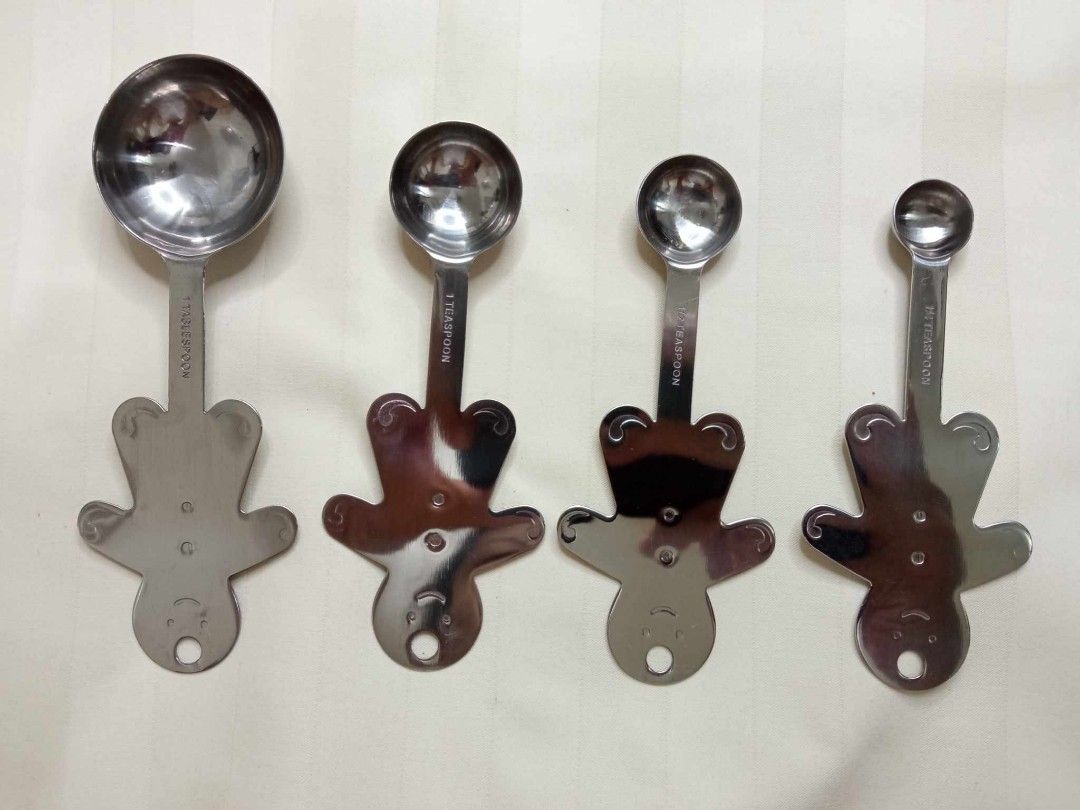 Stainless measuring spoons gingerbread man (Category: Cookware & Accessories) located in Pasig City. Submitted by dheibanas08 (Listing ID 1281253862, Image 1). Description: Measuring Cups and spoons Hand painted ceramics and stainless Php250-1000 depends on the item Location: Pasig City MOP: GCASH/BPI SHIPPING: COURIER OF YOUR CHOICE/SF TO BE HANDLE BY BUYER RFS: PERSONAL COLLECTION BUT DECIDED TO SELL EVERYTHING PM FOR DETAILS.