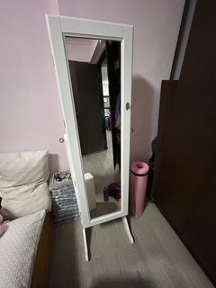 (Category: ) located in . Submitted by princess2828 (Listing ID 1281368798, Image 1). Description: .