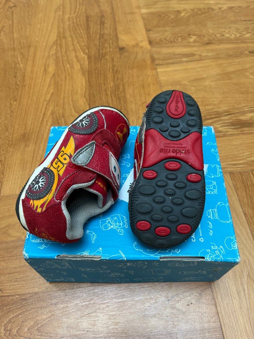 Lightning mcqueen store shoes stride rite