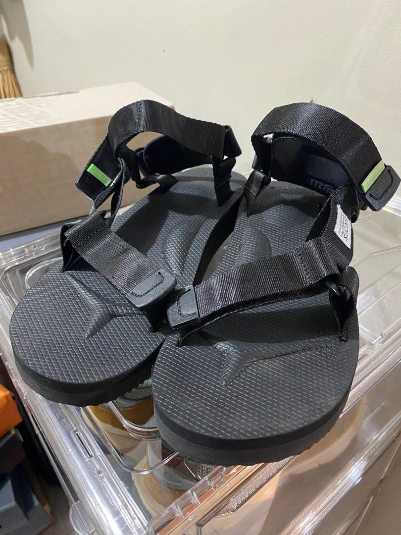 Suicoke Depa Cab 6.5M (Category: Slippers & Slides) located in Manila. Submitted by rox2345 (Listing ID 1281231587, Image 1). Description: Suicoke Depa Cab Bought in SG (P7,300) Can provide original receipt Used once only Size 6.5 US M or Size 8.5 US W (My shoe size is 6.5M or 8W) RFS: decluttering NEGOTIABLE.