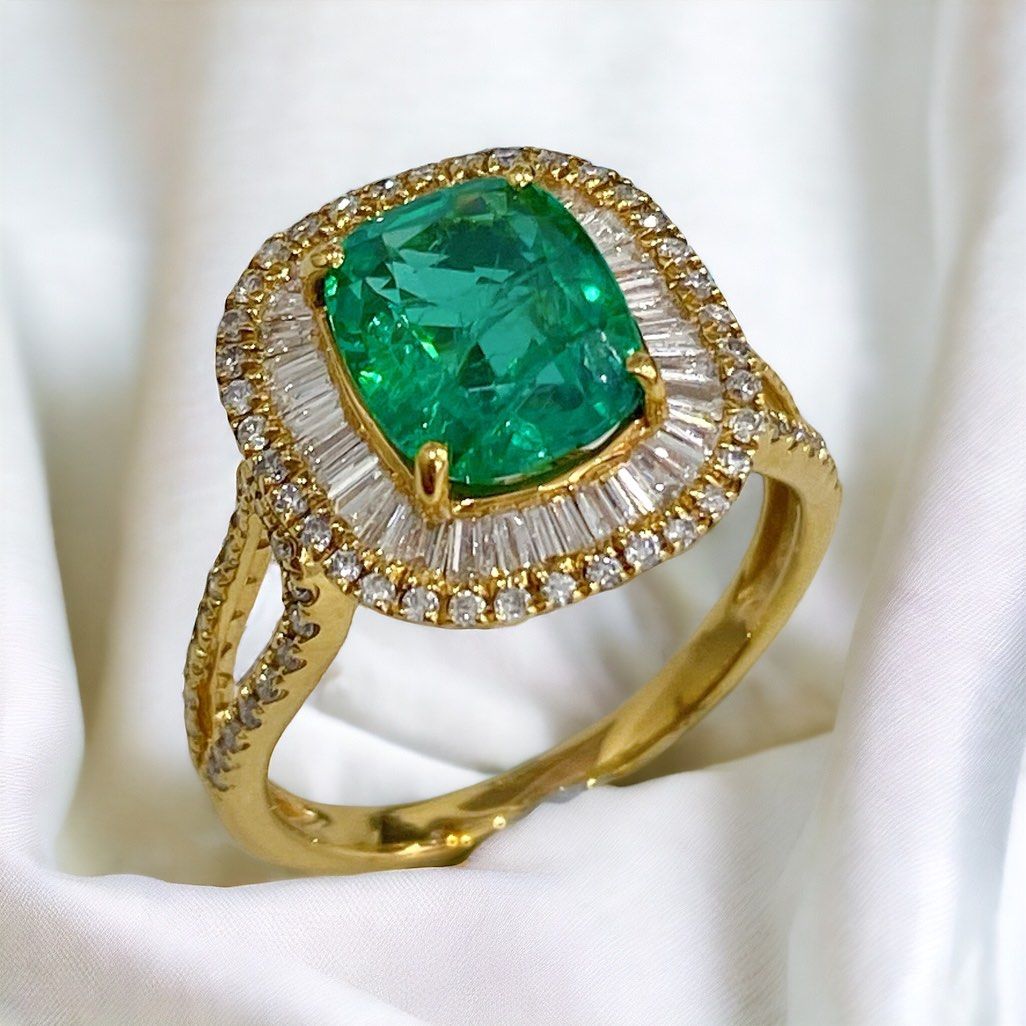 Gold and hotsell emerald jewelry