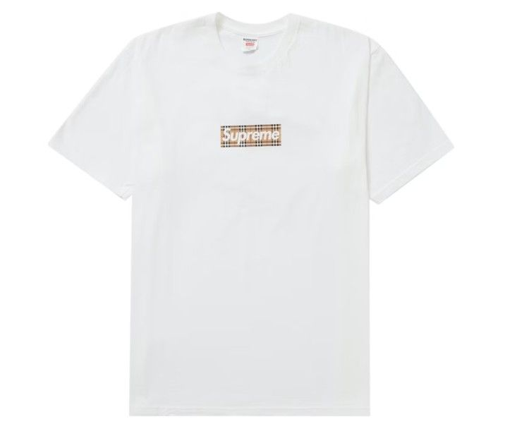 Supreme logo size on shirt 2025