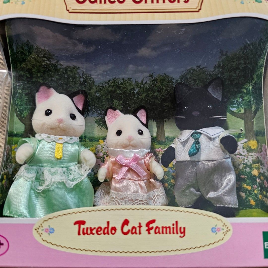 Calico critters tuxedo cat family online