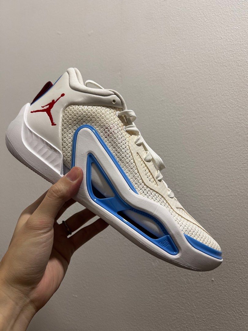 Tatum 1 ‘St. Louis’ (Category: Sneakers) located in Makati City. Submitted by anotherpinpoint (Listing ID 1281343229, Image 1). Description: Excellent condition. Only used on wood courts. No issues. 100% original. .