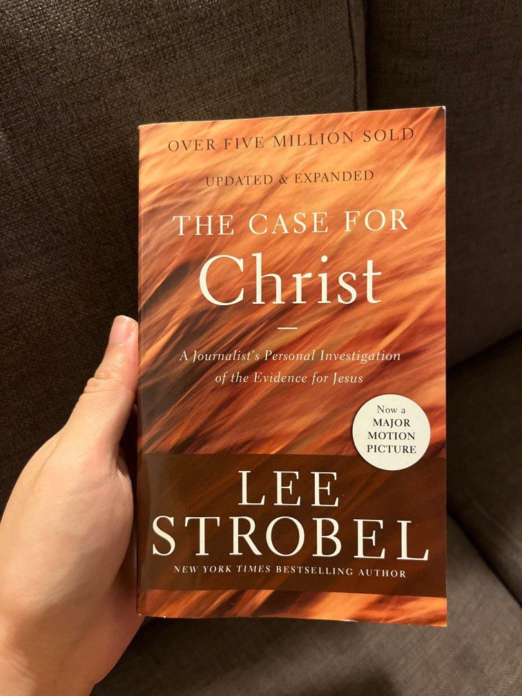 The Case for Christ - Lee Strobel, Hobbies &amp; Toys, Books &amp; Magazines, Religion Books on Carousell