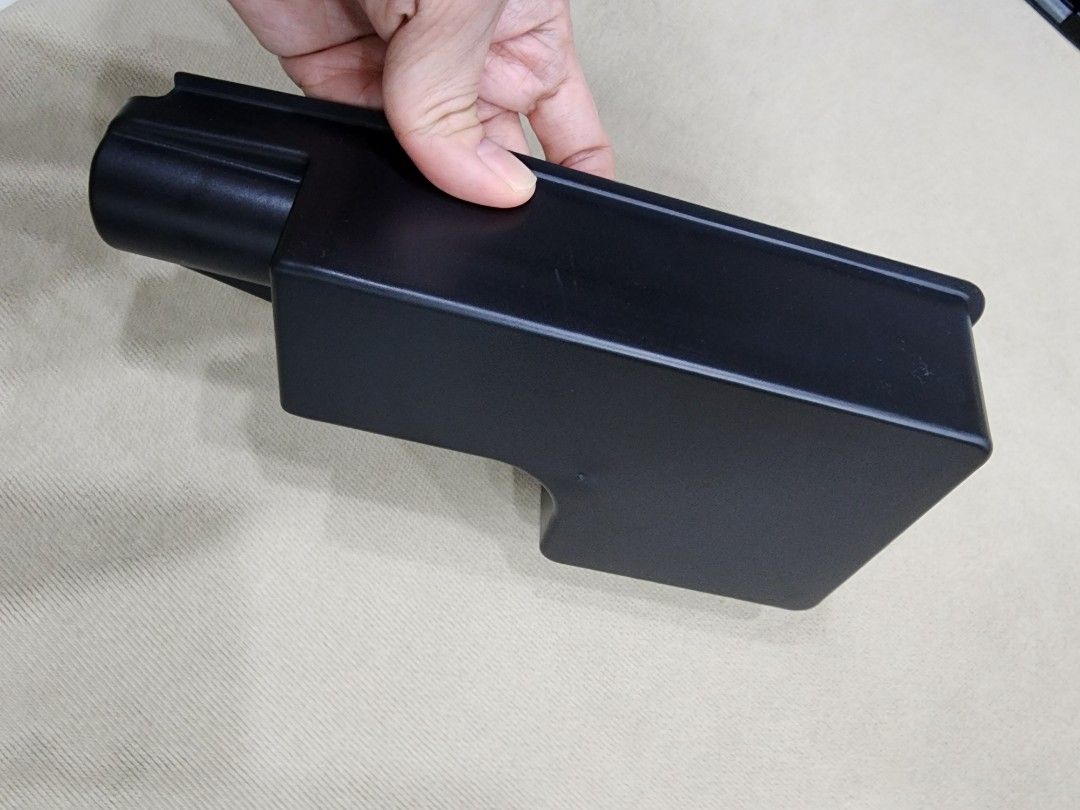 Toyota Raize armrest console compartment (Category: Body Parts and Accessories) located in Paranaque City. Submitted by skyelinemanila (Listing ID 1281332574, Image 2). Description: Toyota Raize additional compartment for the armrest console used less than 6 months no issues.like new no box fits perfectly to Toyota Raize RFS: change car. shipping fee shoulderd by buyer.