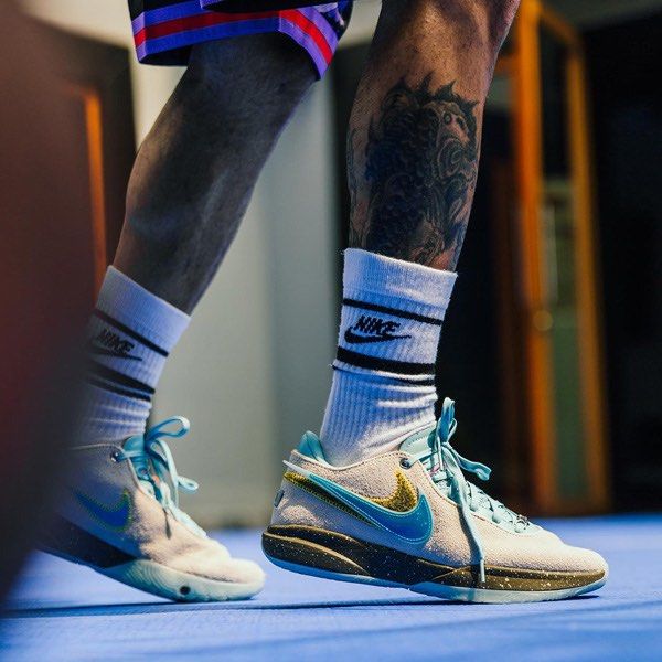 Unknwn sneakers discount