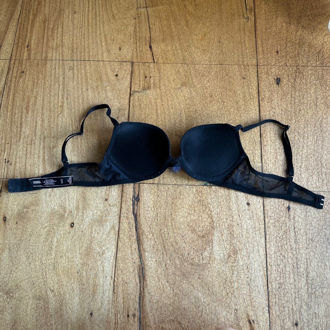 Victoria's Secret 34A Very Sexy Push Up Bra Lace Blue, Women's Fashion,  Undergarments & Loungewear on Carousell
