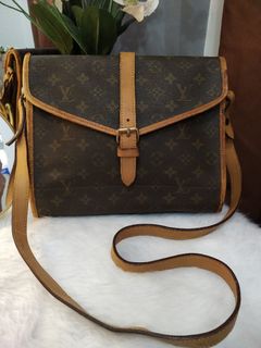 (Category: ) located in . Submitted by lamujer_stonewareph (Listing ID 1281237796, Image 1). Description: .