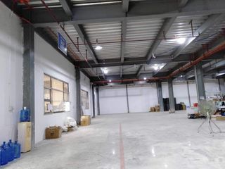 Warehouse in Bacoor, Cavite For Lease