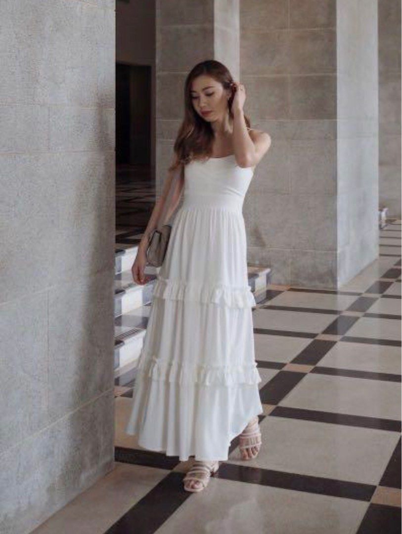 White sundress maxi store