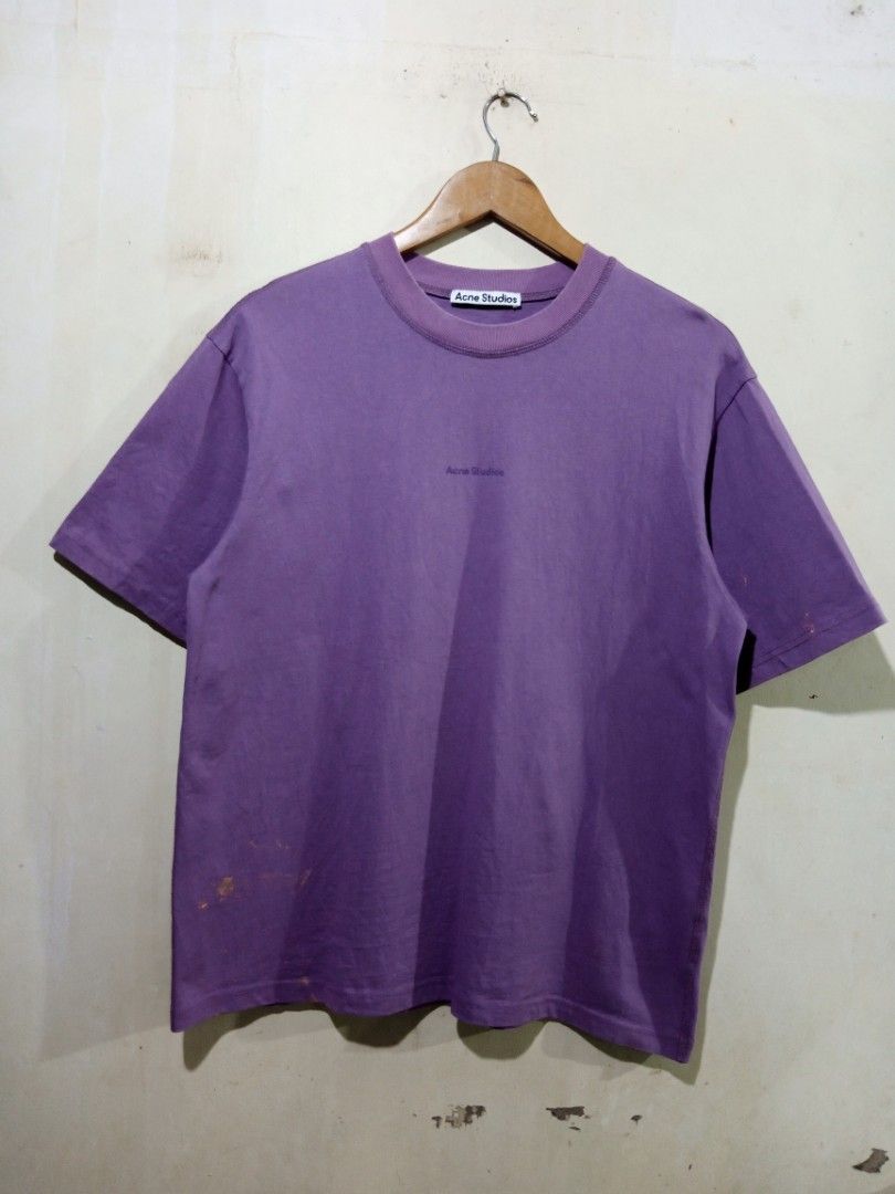 Acne Studios Mid Logo Tee, Shirt, Tshirt, Tees, Shirts, Tshirts, Branded tee (Category: Tshirts & Polo Shirts ) located in Navotas City. Submitted by ronaldestoya15 (Listing ID 1281440554, Image 1). Description: 📌Sale! Basahin po ng mabuti! Acne Studios 20.8x26.5 dimension May paint stains nasa pics ung details & Need wash only 8.5-9/10 Condi. 📌Follow My 2nd Account and See more items Just Click here 👇👇👇 Check out ronaldesto77692's listings 