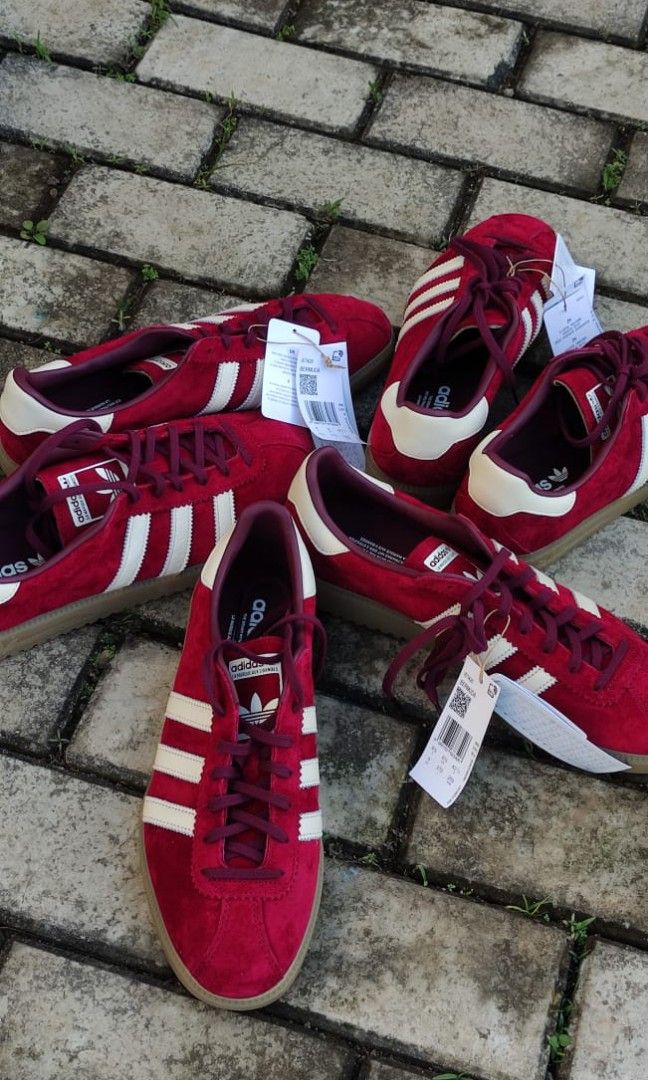 red adidas bermuda