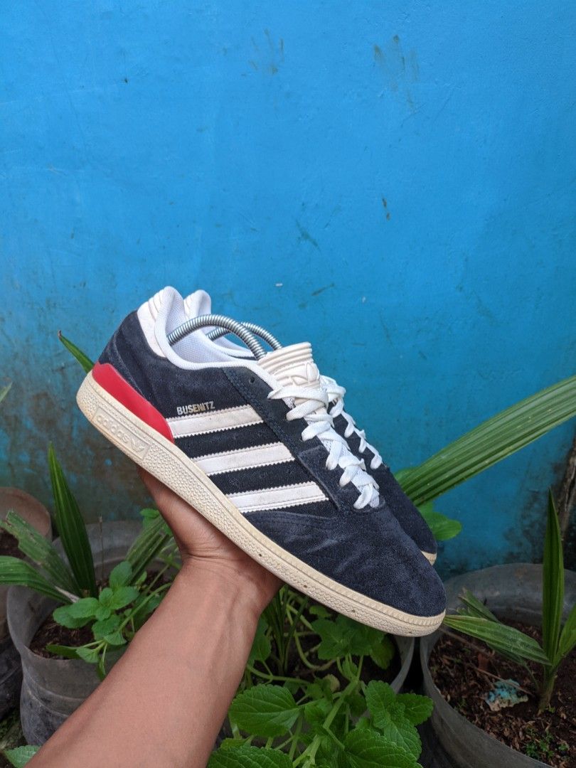 Adidas busenitz 44 store
