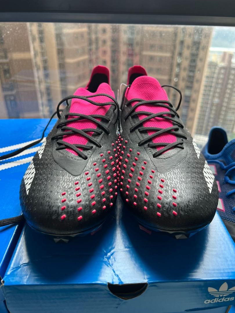 Predator artificial cheap grass boots