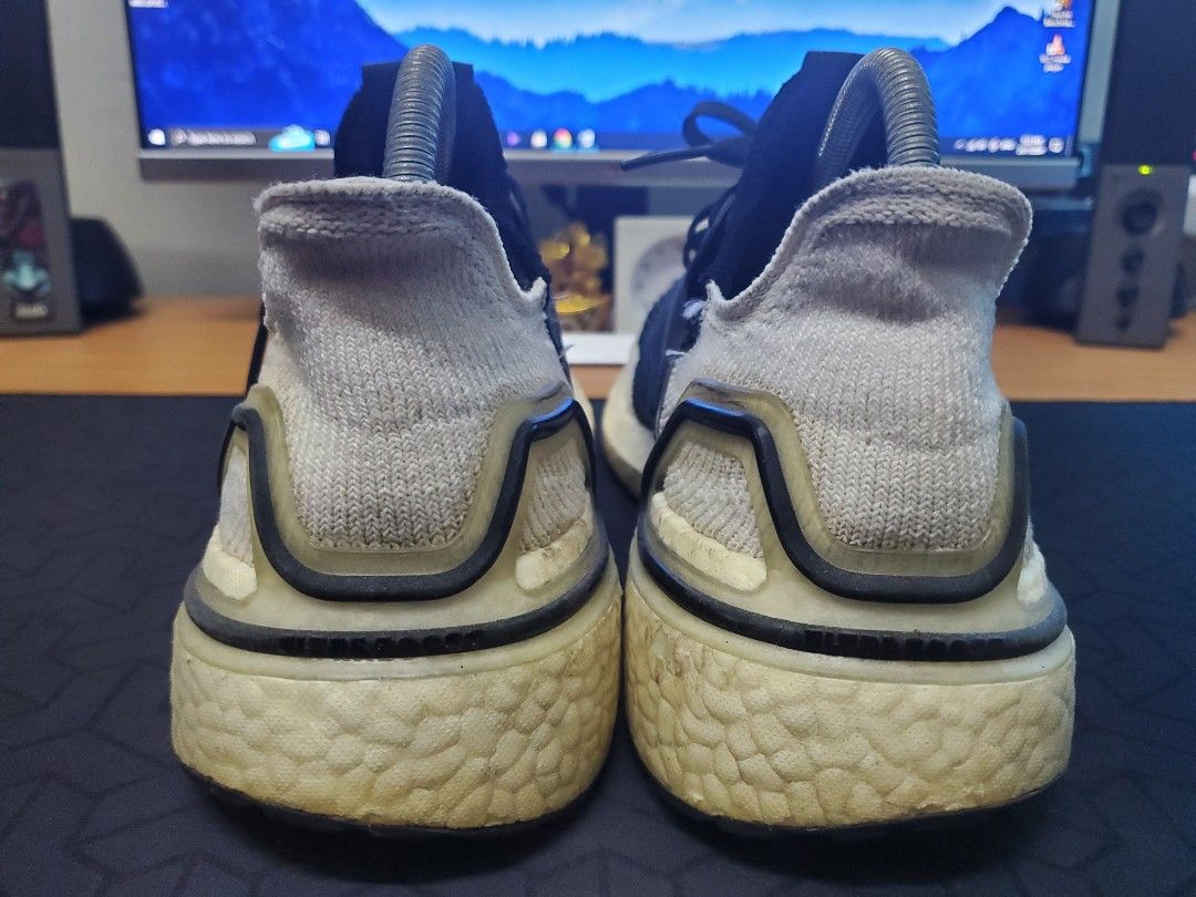 Ultra boost best sale 19 wide feet