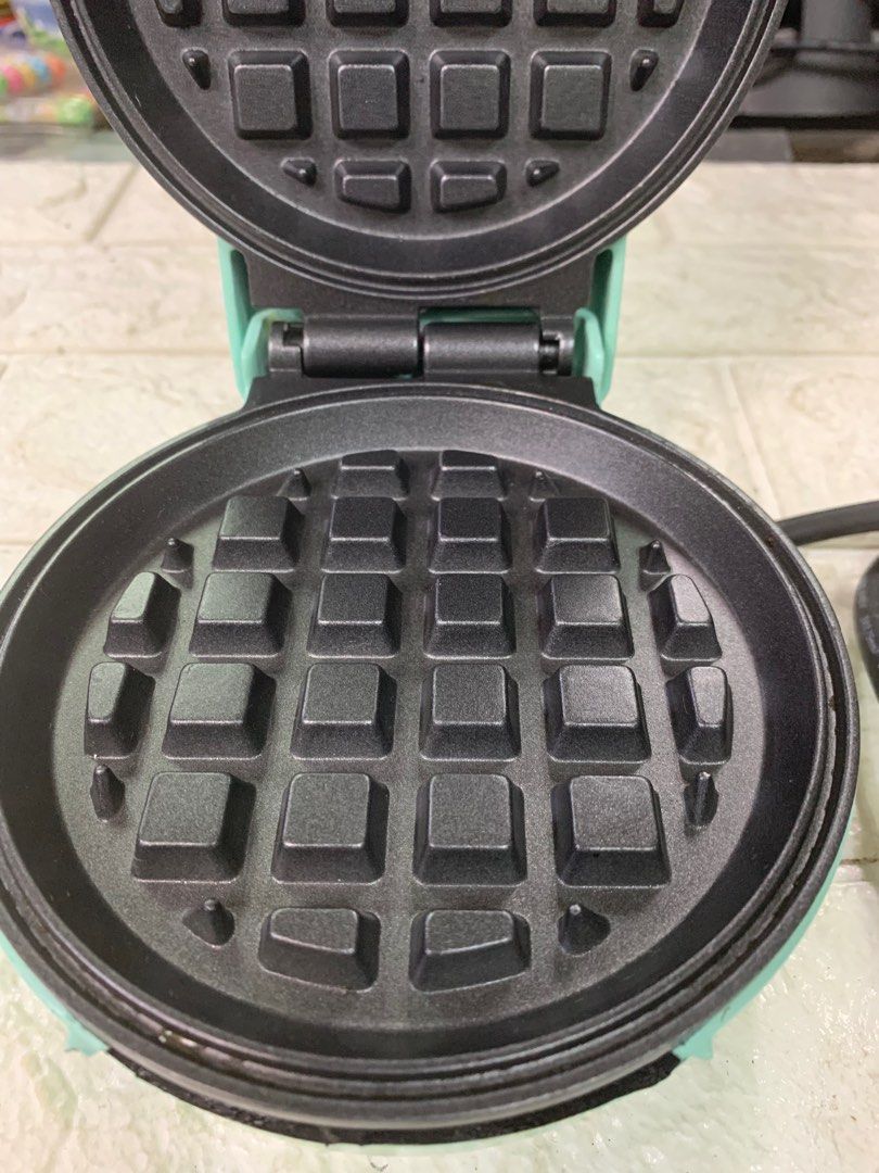 Anko Mini Waffle Maker -220volts W Issue (Category: Coffee Machines & Makers) located in Pasay City. Submitted by ayinong168 (Listing ID 1281461486, Image 3). Description: Item is in excellent condition working, -220volts with issue pls see attached photos for reference .