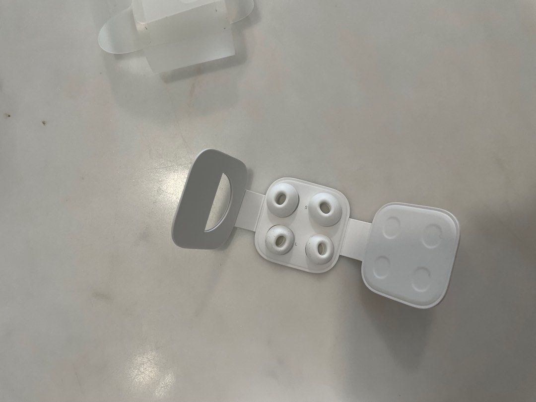 Rox airpods sales