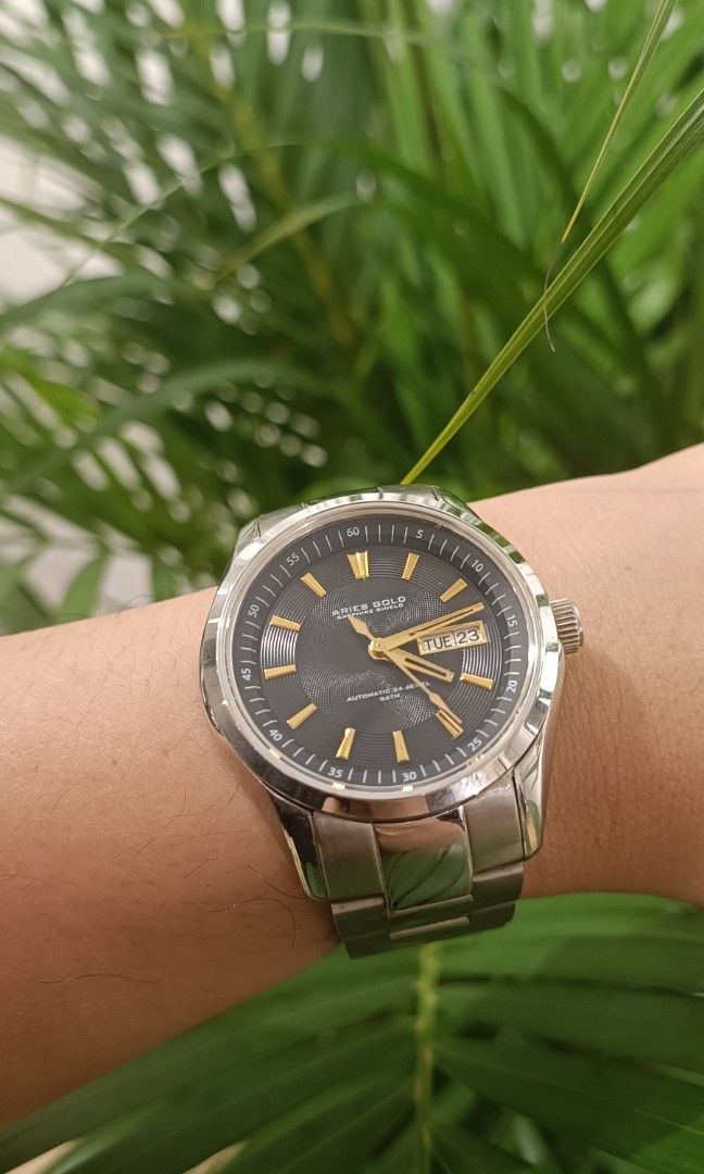 Aries gold mens hotsell watches