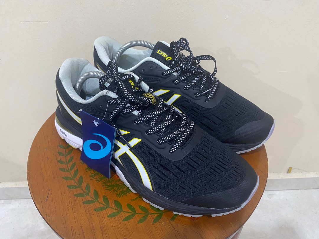 Asics Gel Cumulus 20 Men s Fashion Footwear Sneakers on Carousell
