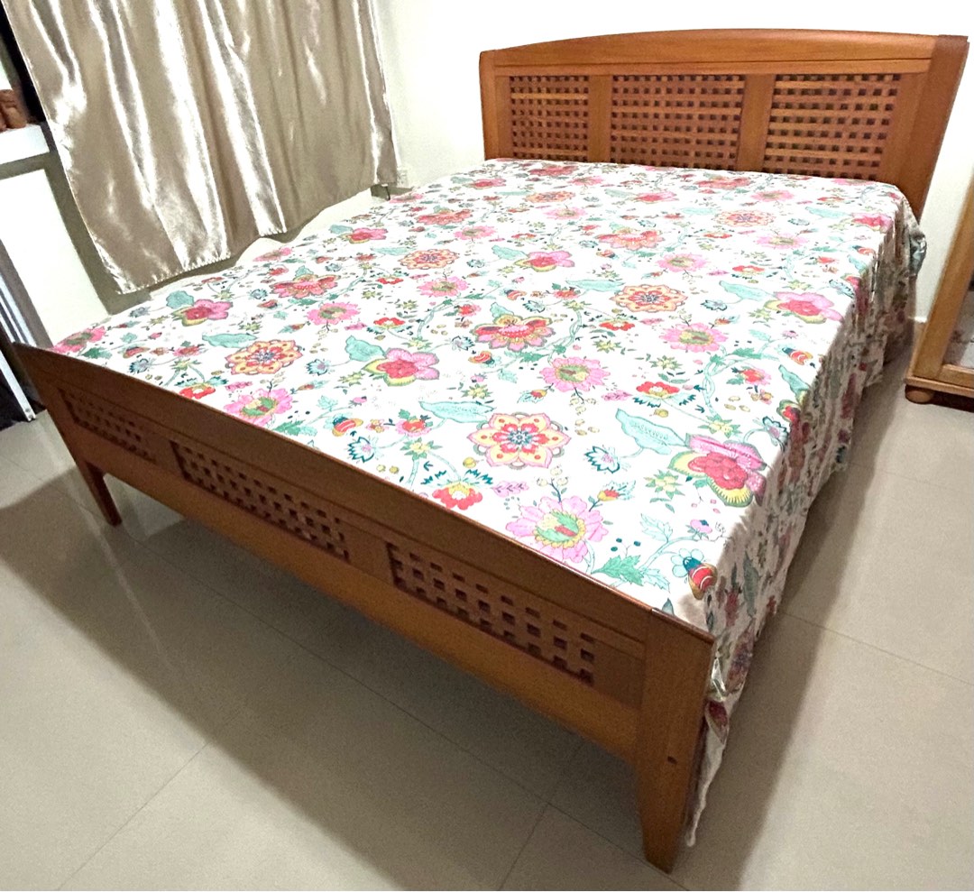 Scanteak bed deals