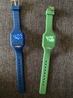Smiggle hug a buds watch store