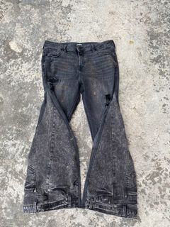(Category: ) located in . Submitted by 1denim_studio (Listing ID 1281462350, Image 1). Description: .