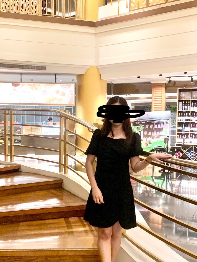 Black dress (Category: Dresses) located in Makati City. Submitted by stufflookup (Listing ID 1281433829, Image 1). Description: Bought for 1500 at SM. Very classy. Used once in a corpevent..