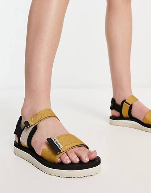 Columbia trekking sandals store