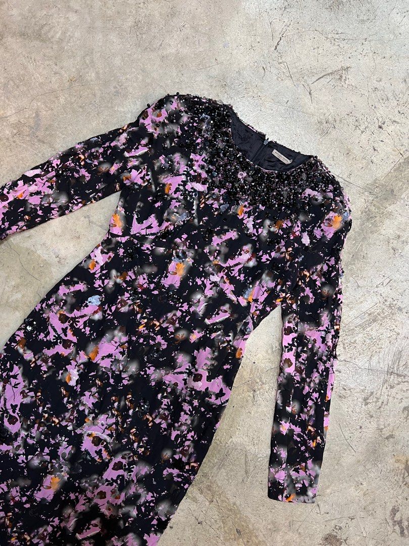 Bottega Veneta 2012 Fall Runway Dress (Category: Luxury Apparel) located in Baguio. Submitted by redmoongroup (Listing ID 1281594497, Image 2). Description: Bottega Veneta 2012 Fall Runway Dress (Look No. 21) Main Label is reattached No any other issues Condition: 9.5/10 (Almost New Condition) Color Rate: 10/10 Shipping: 3-10 Business Days All the detailed photos are posted All sales are final For any questions please feel free to ask us. Thank y