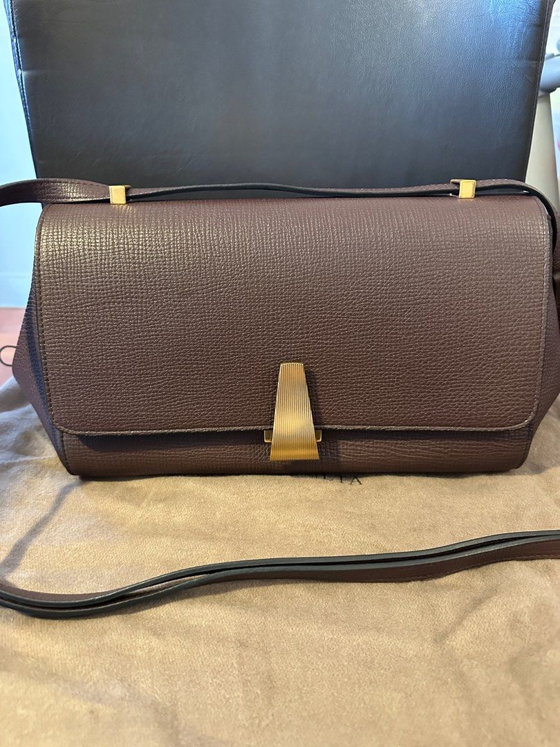 Bottega veneta angle bag clearance