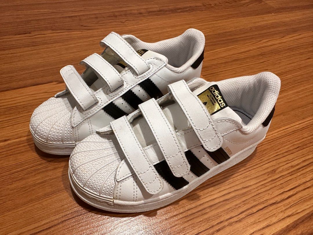 Brand New Adidas Kids US13.5K Superstar