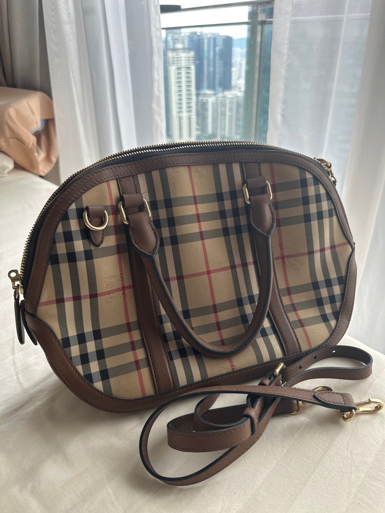 Burberry London bag Made in Italy PP RM4 500 Luxury Bags